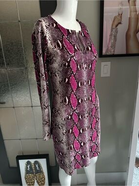 Diane Von Furstenberg Pink Snake-Print Long Sleeve Dress
